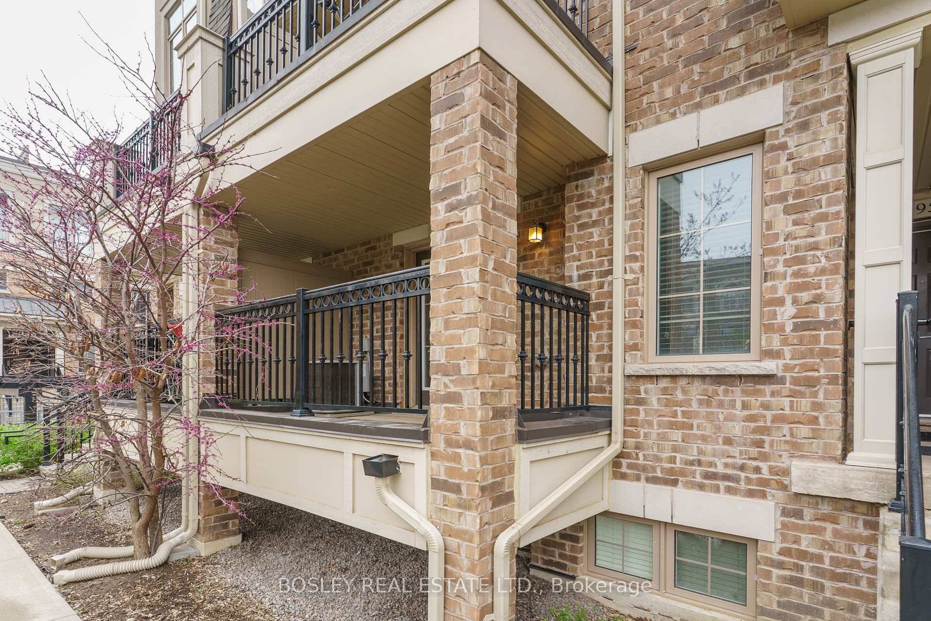 Great opportunity at desirable Millstone on the Park in the sought after West Oak Trails community in Oakville.