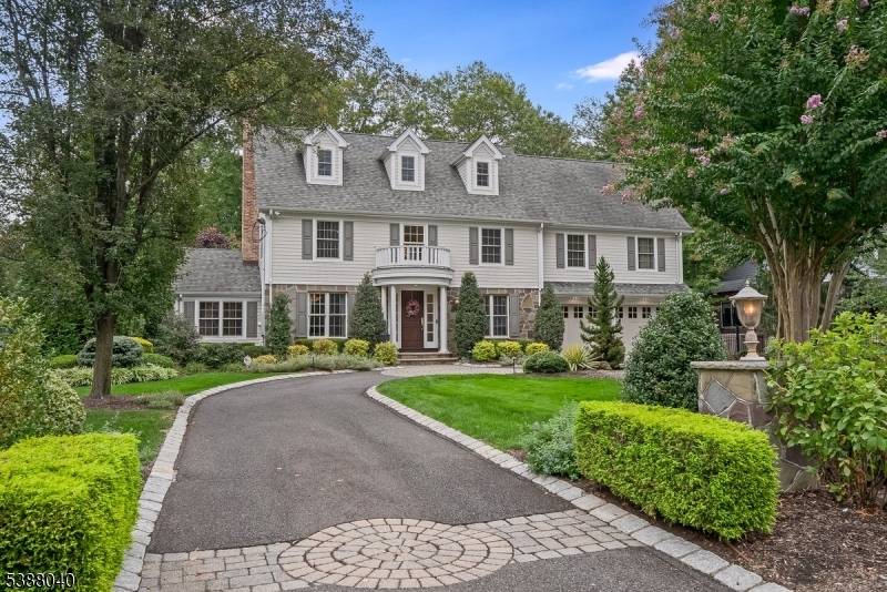 Beautiful quintessential center hall colonial in the desirable Franklin School district blending classic charm with modern amenities in a PRIME location just minutes from Downtown.