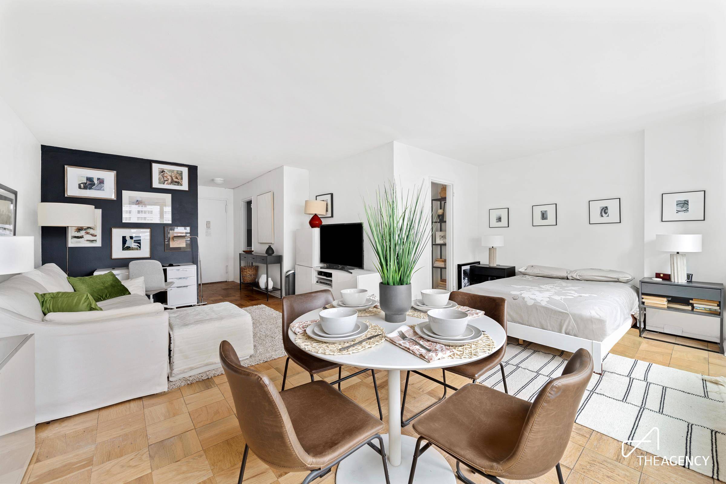 This spacious alcove studio provides the opportunity to take advantage of the most reasonable pricing in the complex to secure the palette on which to create a masterpiece home or ...
