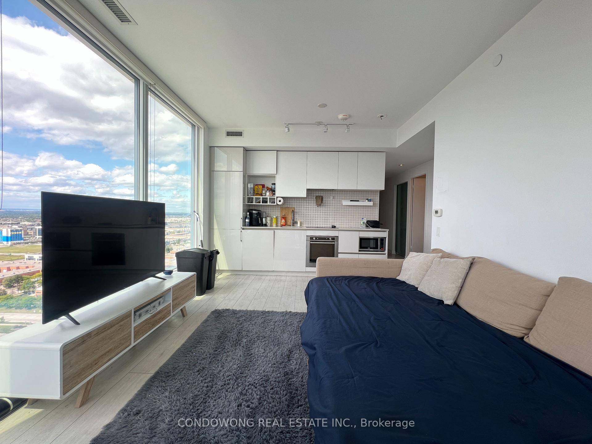 Spacious 2 Bedroom Den Suite at Transit City, 5 Buttermill Ave !