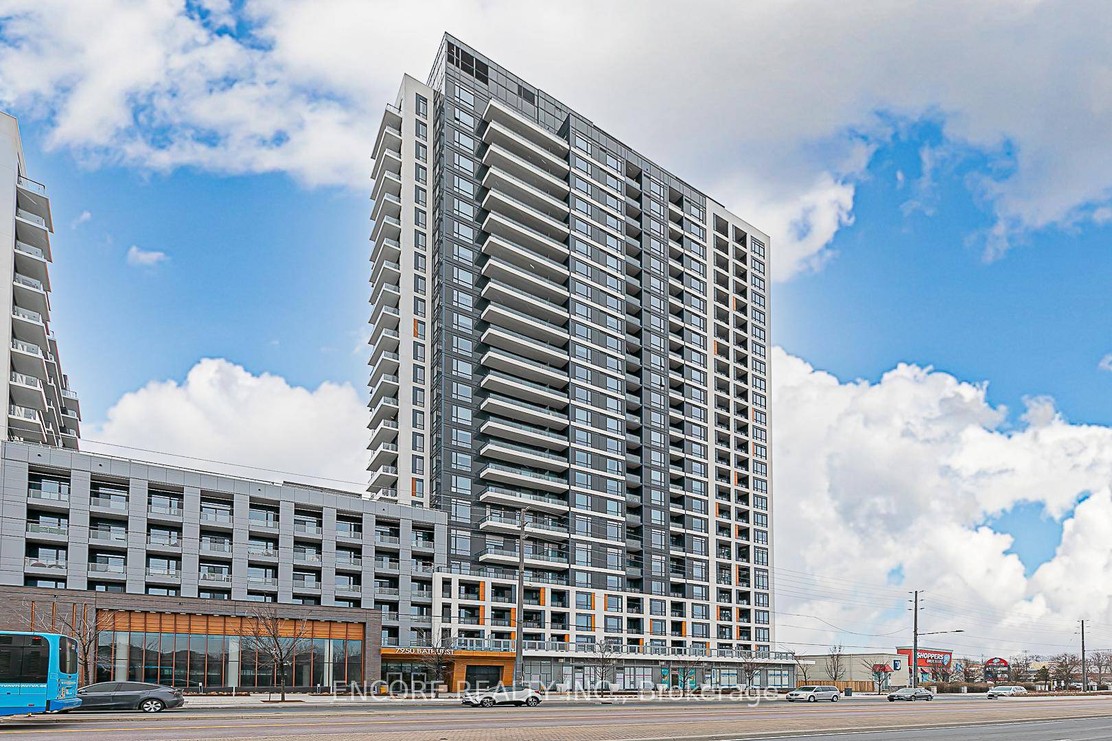 Experience luxury living at The Thornhill by Daniels in this beautifully appointed 2 bedroom, 2 bathroom unit.
