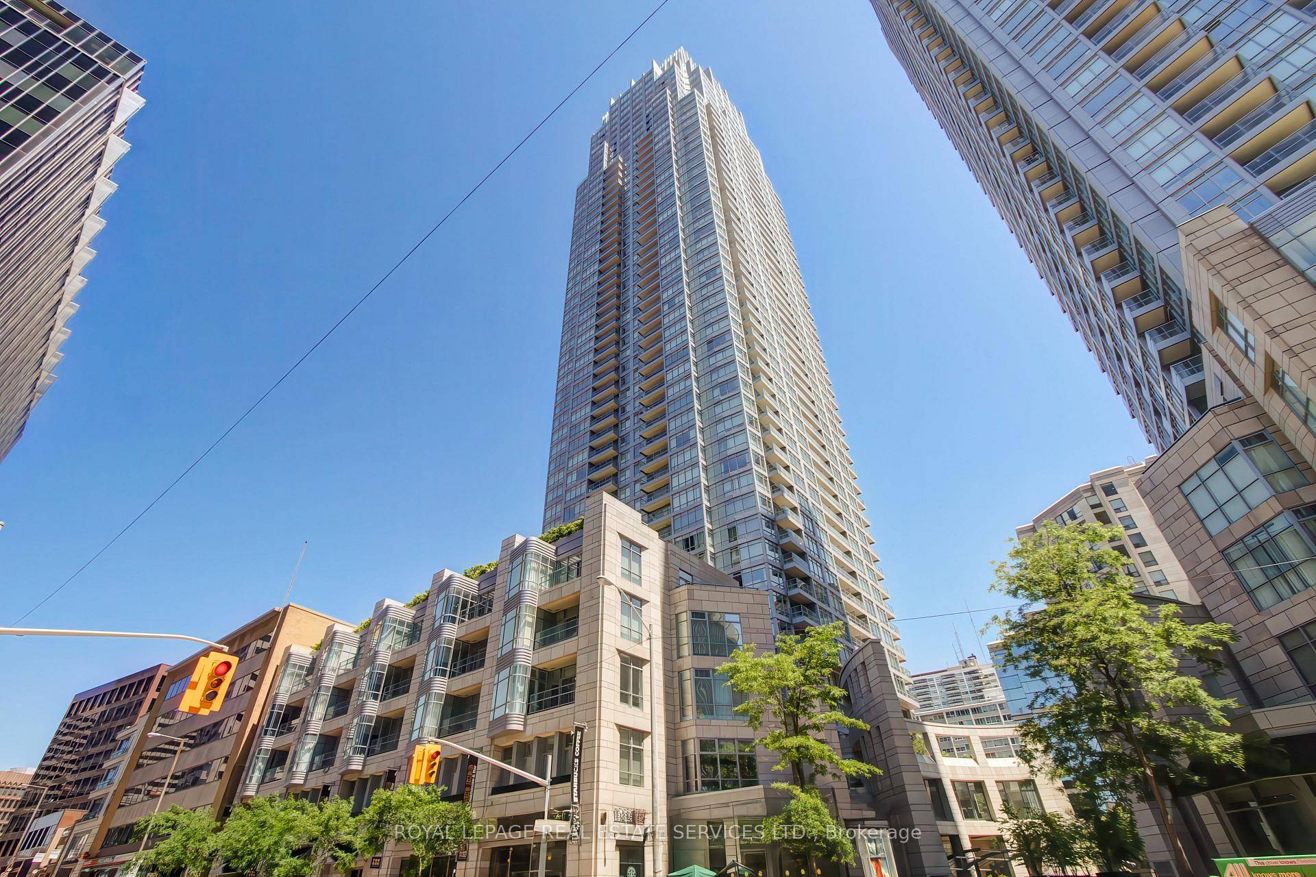 Welcome to 2191 Yonge Street, an address synonymous with style, convenience, and vibrant urban living in the heart of midtown Toronto.