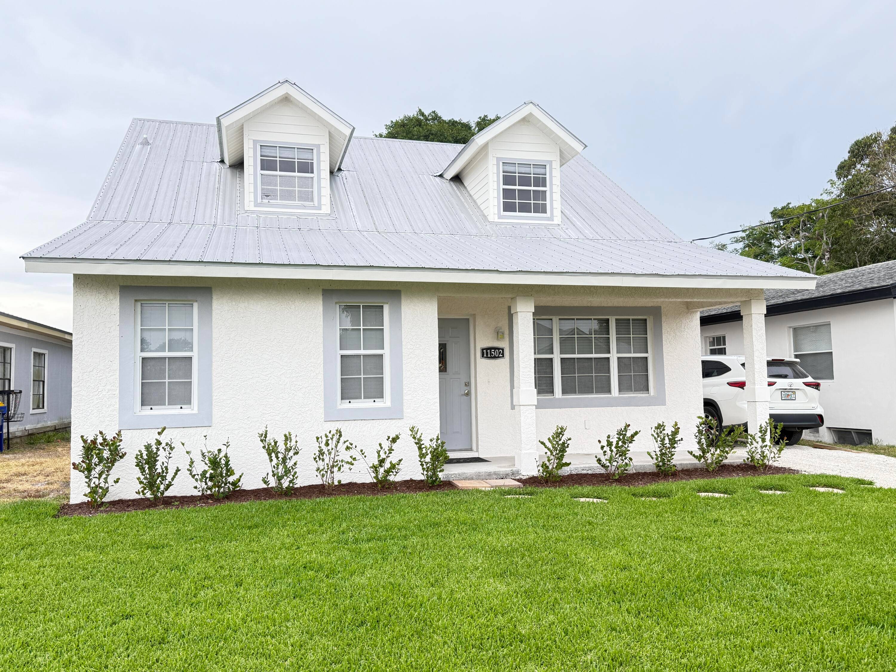 Don't miss this opportunity to own in the very desirable Hobe Sound community.