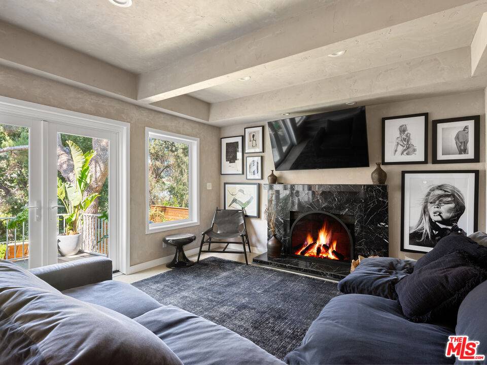 3434 Oak Glen Dr 4BR Hollywood Hills East La