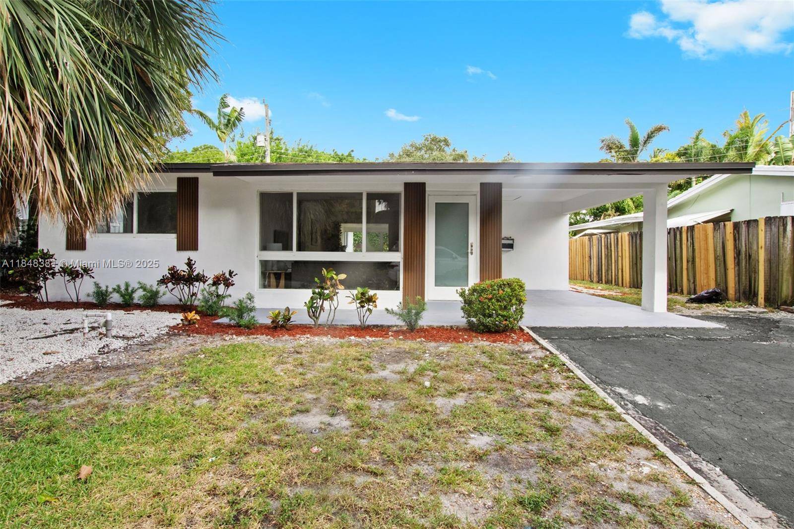 You won t want to miss this 3 bedroom, 2 bathroom home !