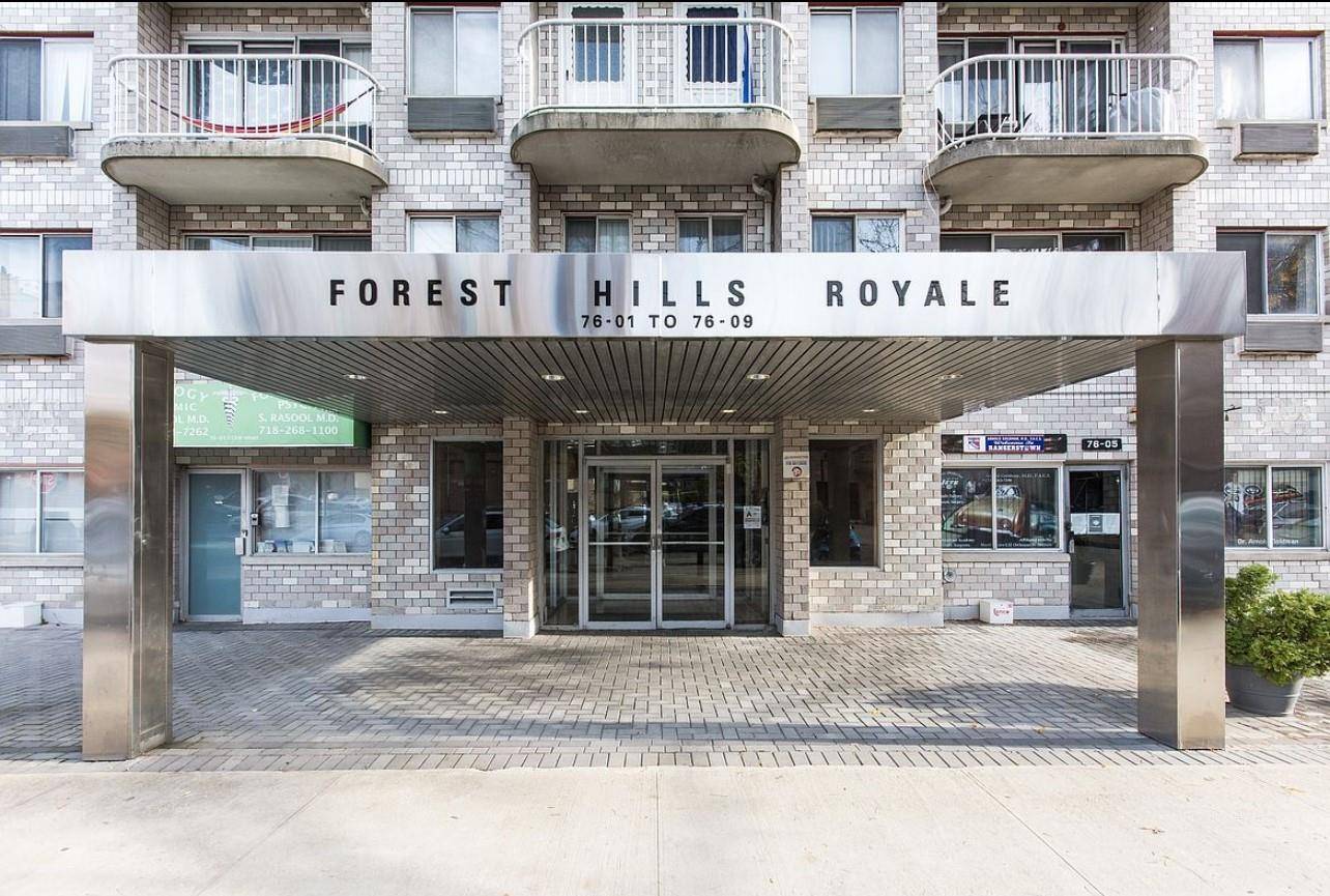 WELCOME TO THE FOREST HILLS ROYALE NEW RENOVATED 2BED 2BATH CONDO WITH PRIVATE OUTDOOR BALCONY AND WASHER DRYER IN UNIT AT THE FOREST HILLS ROYALE.