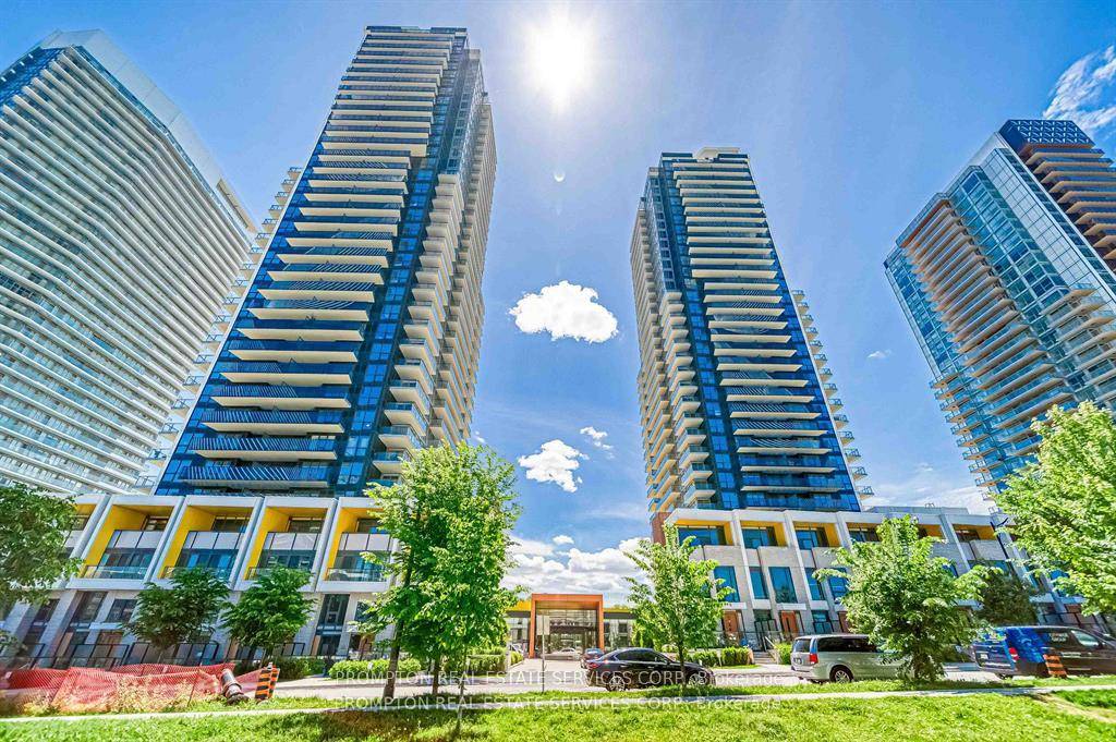 Seasons condo at prime North York Location.