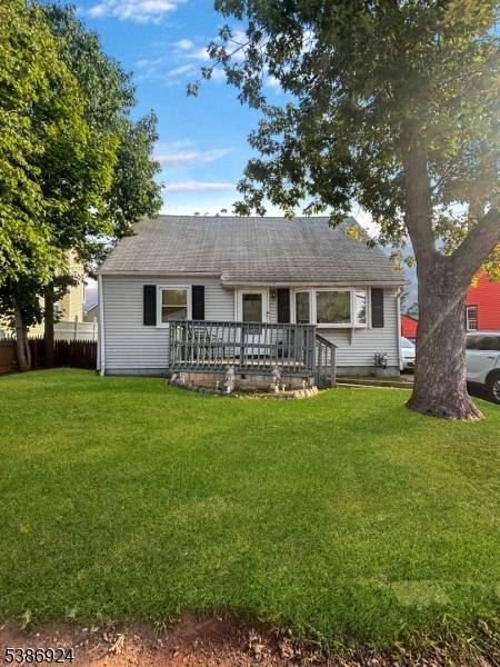 Investor's dream in Somerset 4 bedrooms, 2 full bath home with full basement on a 50x100 lot.