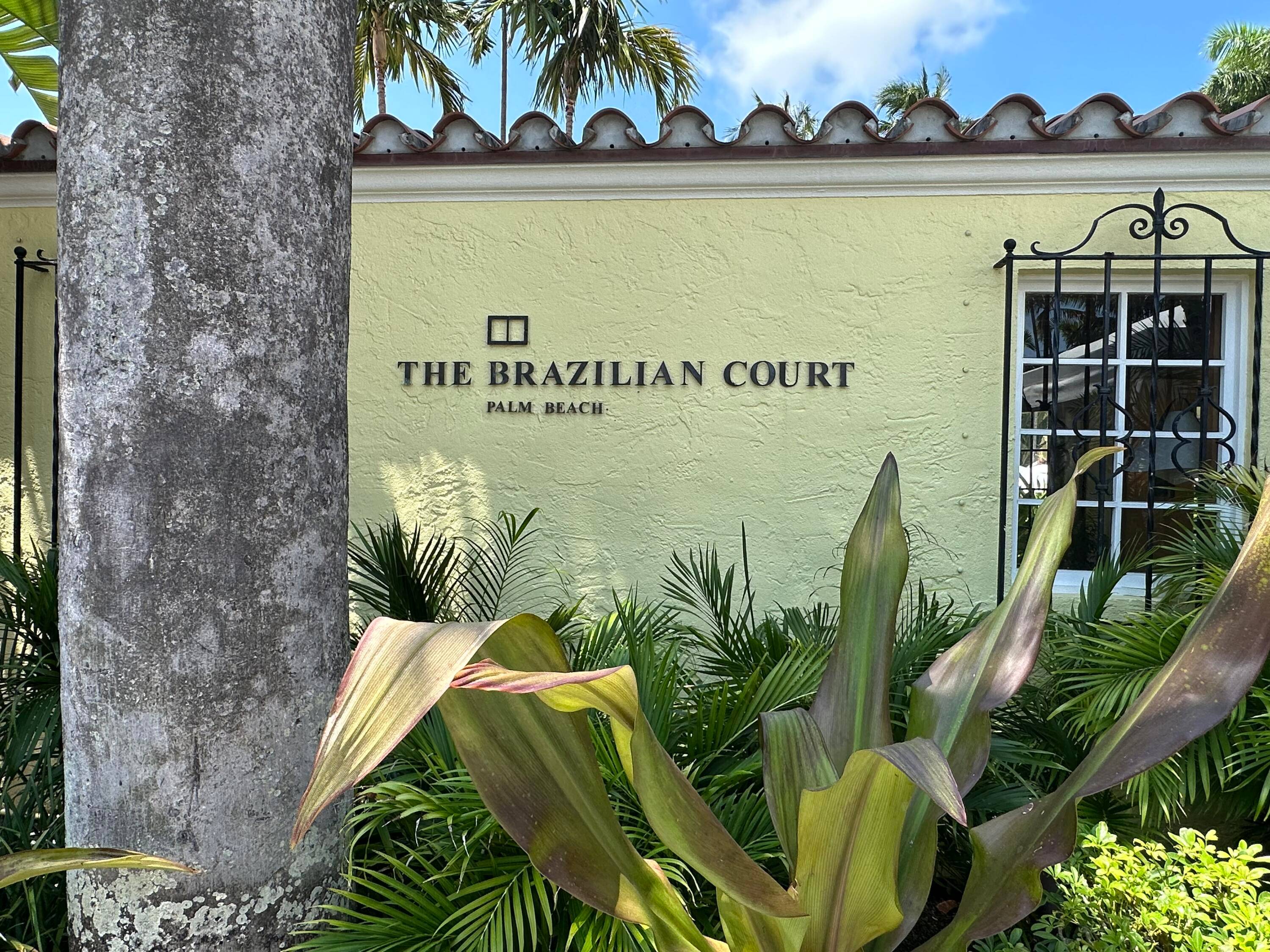 Experience the ease of luxury living with this top floor one bedroom pied a terre at the Brazilian Court Hotel.