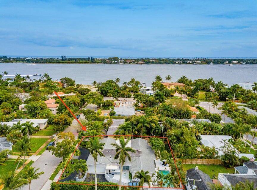 Experience this stunning single story home with 3, 428 sq.