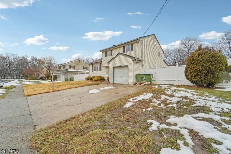 Waverly Dr Edison Twp. New Jersey Single-Family