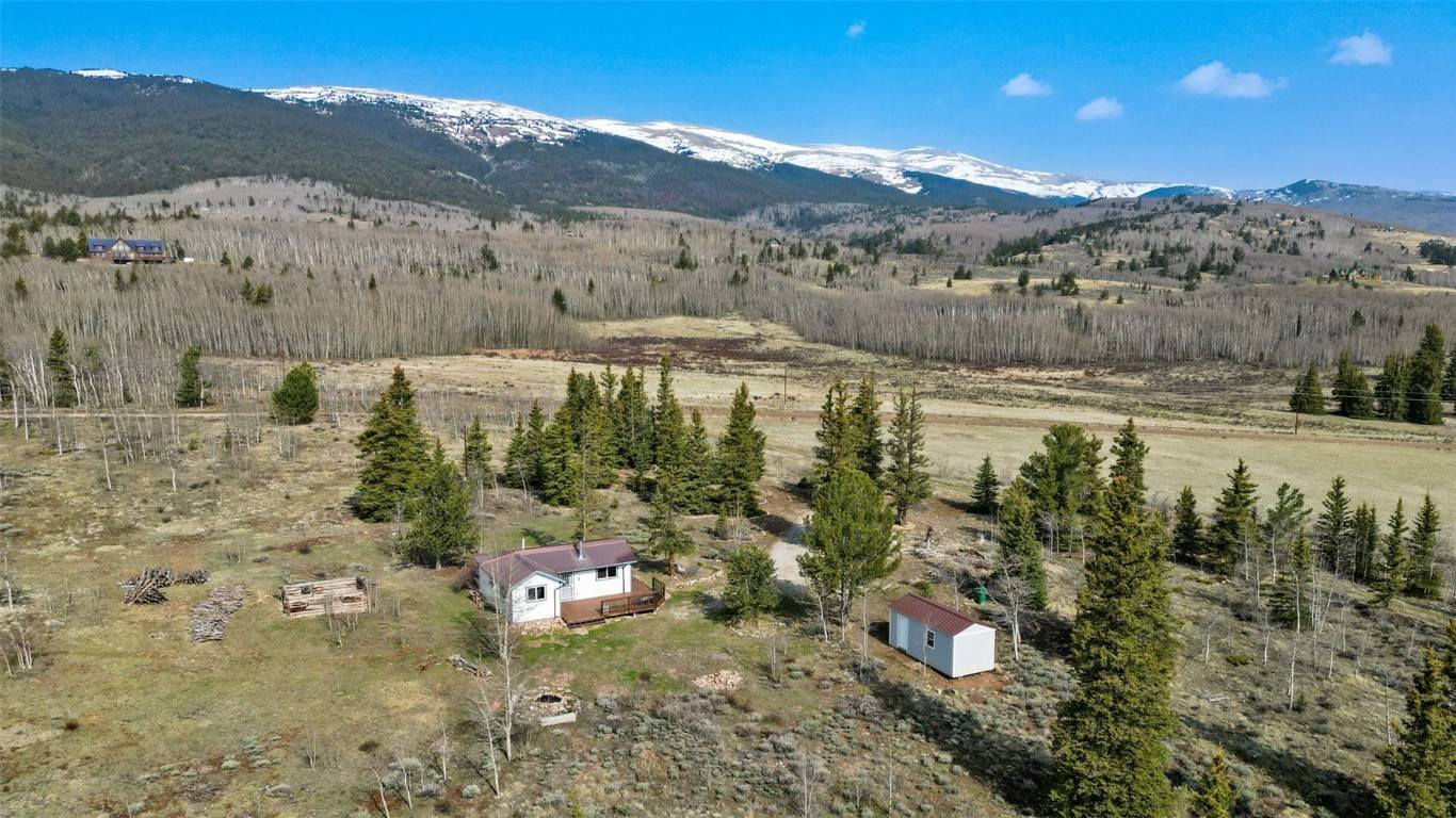 Charming 1 bed 1 bath home on 20.
