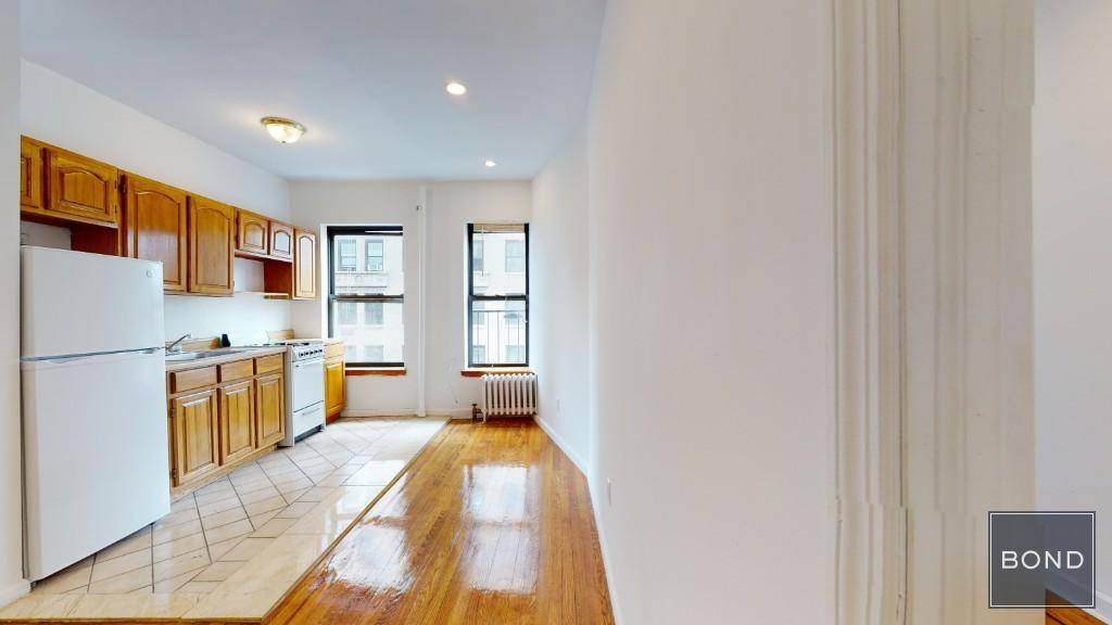 Spacious 2 bedroom in the heart of East Village.