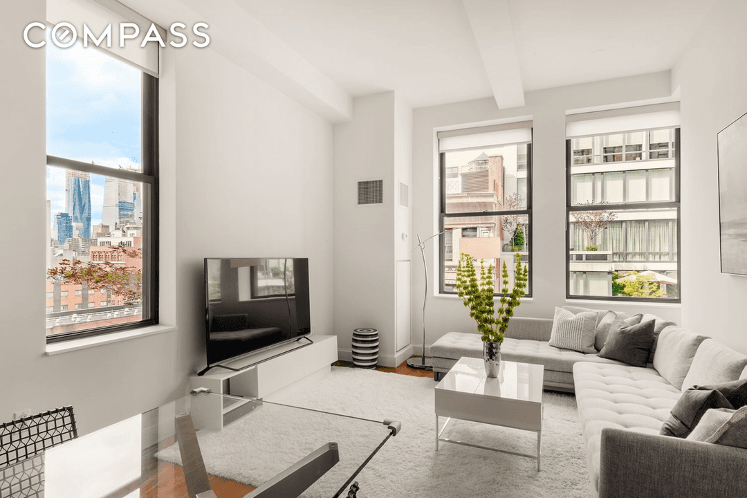 Perched on a high floor at the historic Clement Clark in the heart of Chelsea, this rarely available corner one bedroom condo showcases exceptional light and views of picturesque 22nd ...