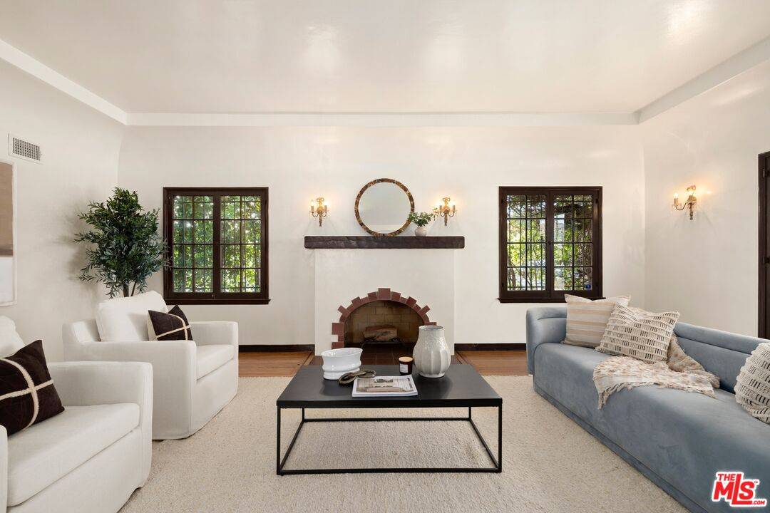 613  N Detroit St 5BR Hancock Park La