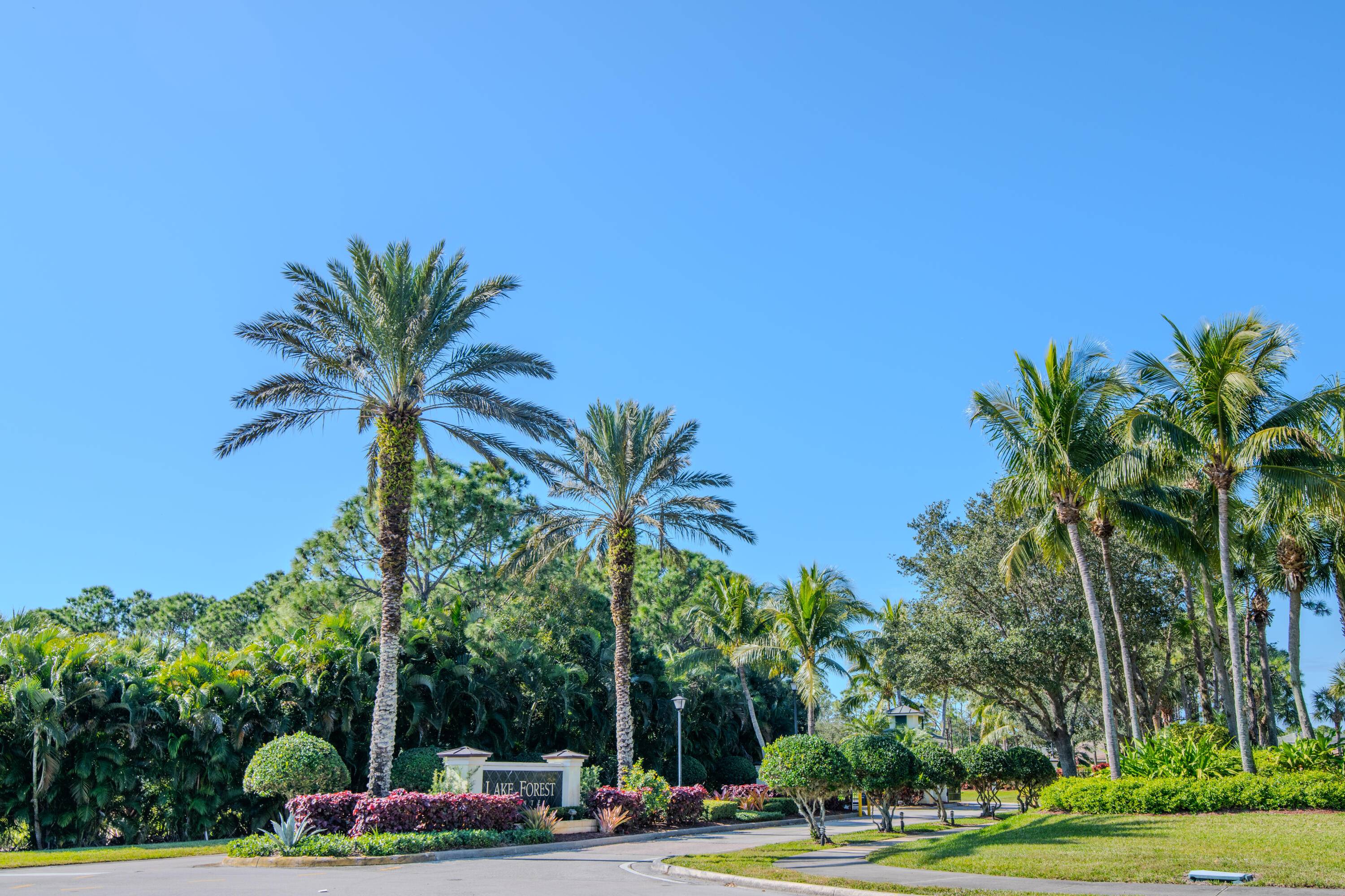 Nestled in the gated community of Lake Forest Pointe, this beautiful, well maintained ''Gardenia'' home offers a great floor plan with two bedrooms, two baths, and office den or convert ...