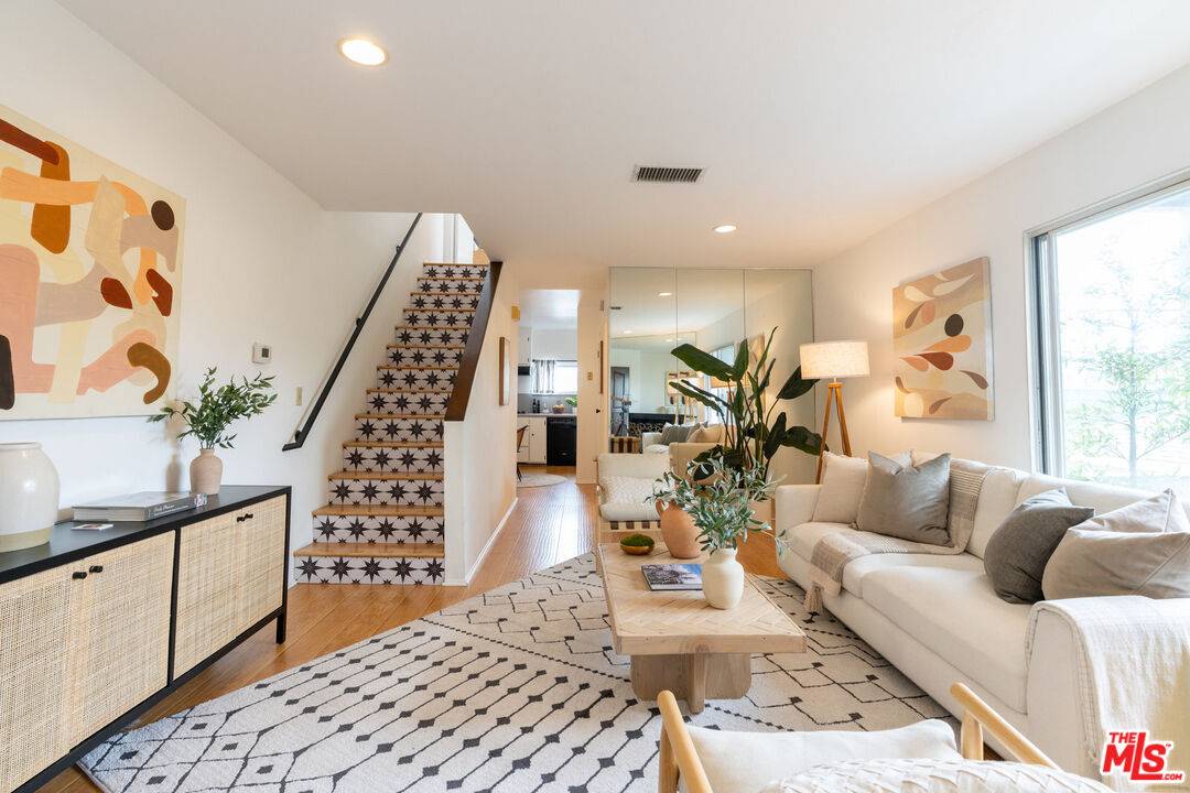 4018   Redwood Ave 2.0 Marina Del Rey LA