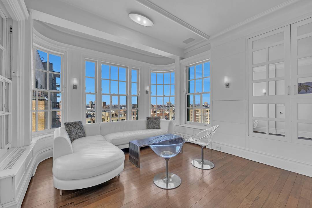 Immaculately renovated 2 bedroom apartment on the 16th floor with unique wrap around bay window facing west, north, and south.