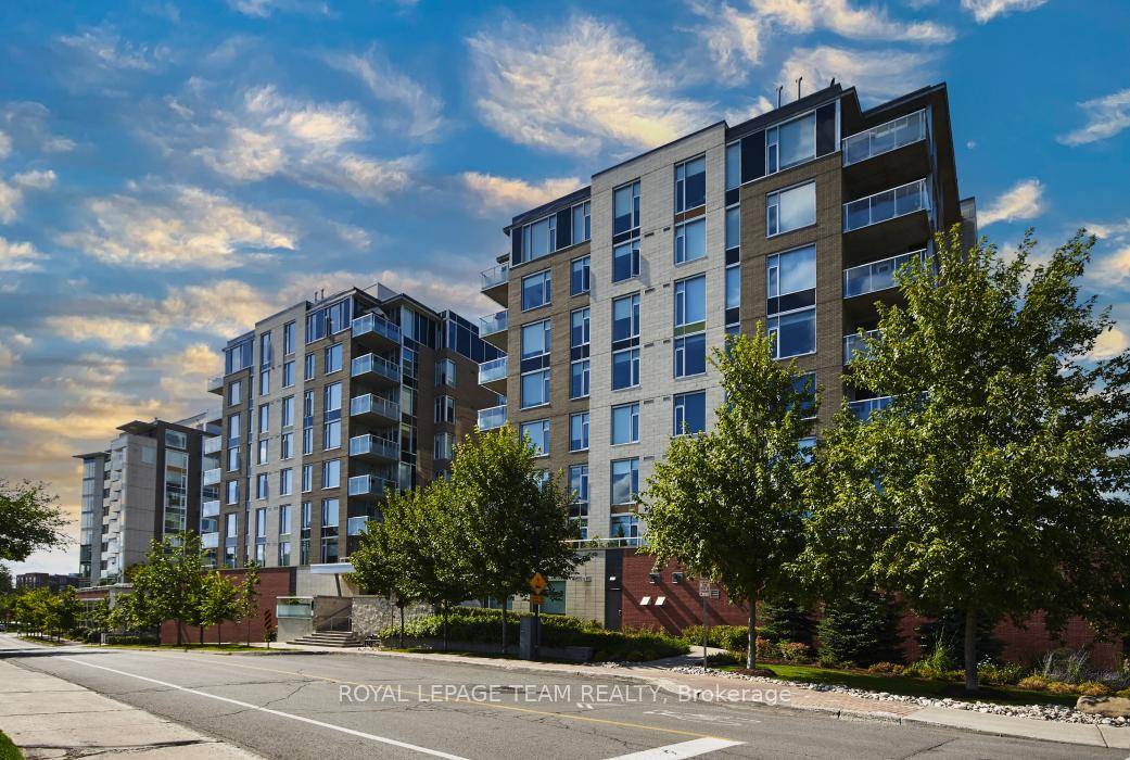 Experience elevated urban living in this 2 bedroom, 2 bathroom condo at 575 Byron Avenue, set in the heart of Westboro Village.
