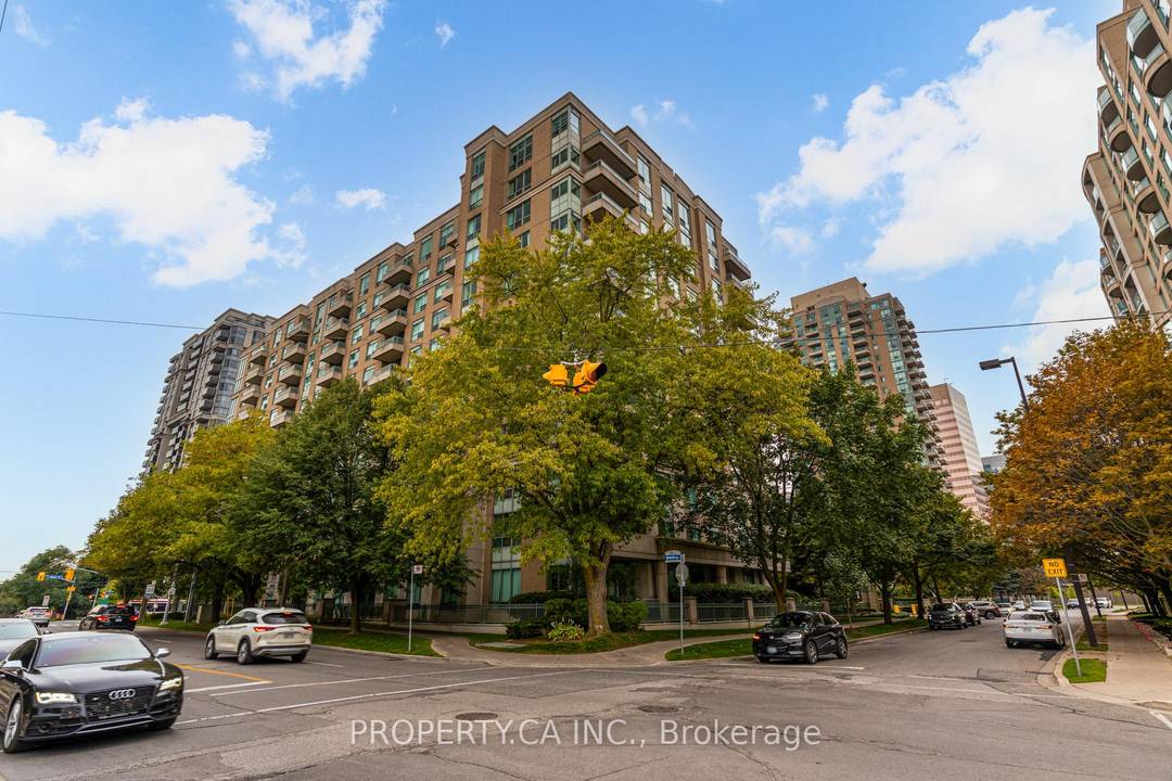 2 bedroom, 2 bath condo with direct underground access to Finch Subway Station.