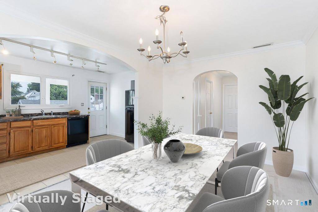 Welcome to 16 Burwood Rd, Stamford !