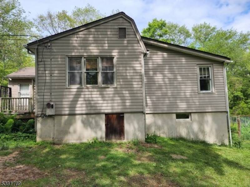 Charming 6 room ranch nestled near mountains, lakes, and farmland.