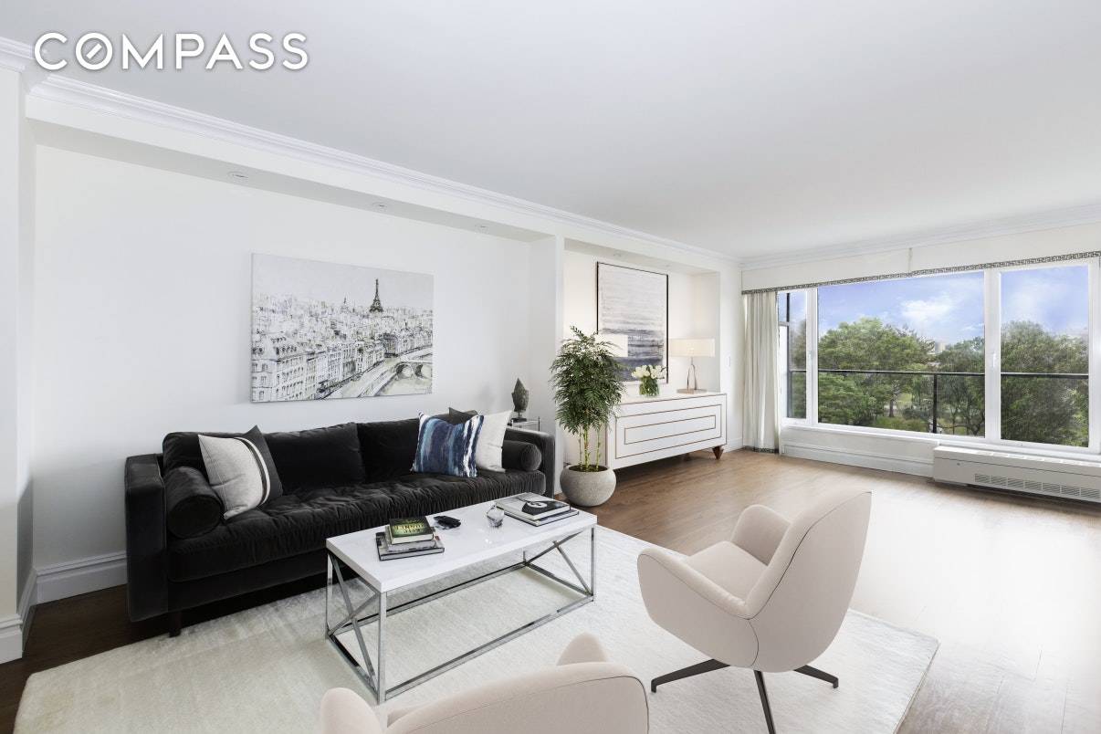 FACING CENTRAL PARK, PRIVATE TERRACE, PRIME LOCATION An incomparable offering right across from Central Park !