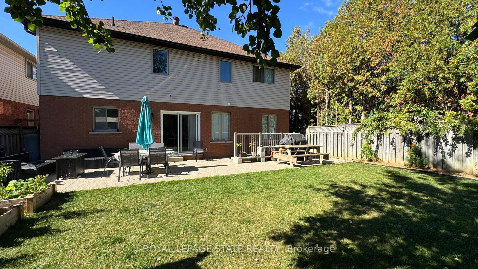 Welcome to this bright and spacious 2 bedroom, 1 bathroom basement apartment, thoughtfully designed for comfort and convenience.