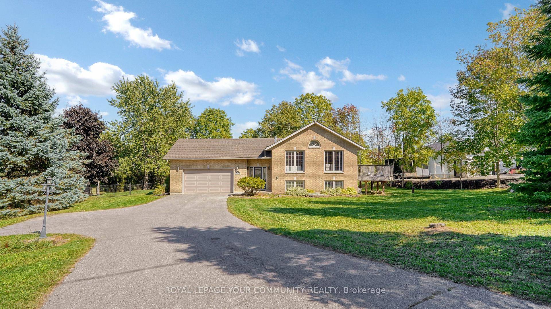 Bright amp ; Spacious Detached 1 2 Acre property in Bailieboro, Large Foyer with Access To 2 Car Garage, lovely 3 Good size bedrooms amp ; open concept kitchen with ...