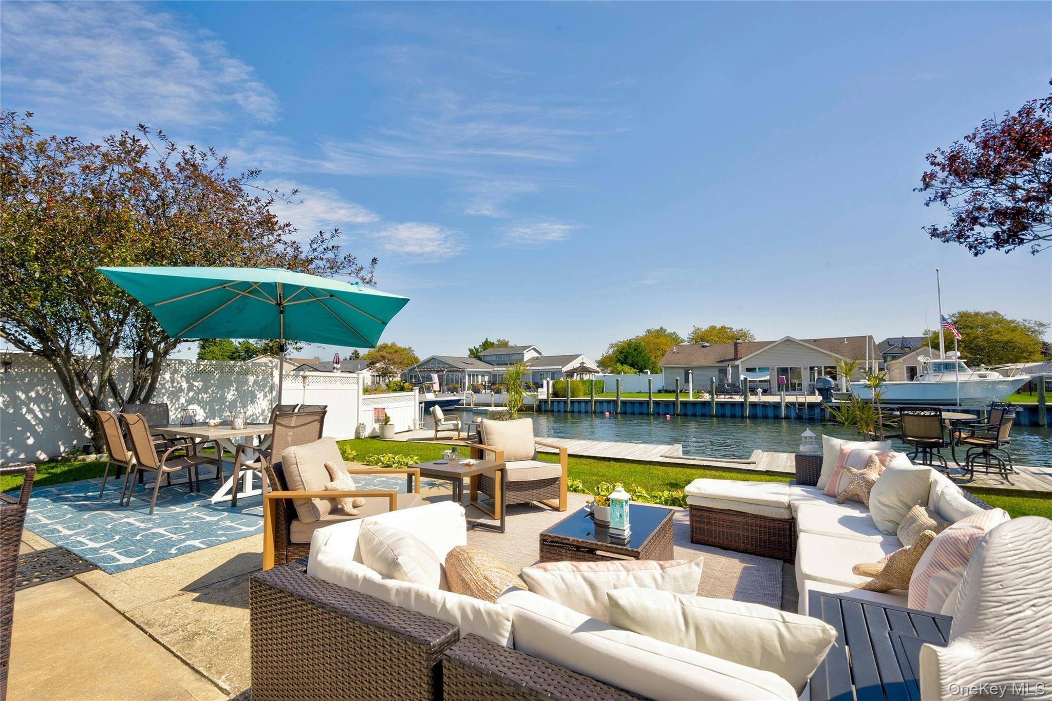 WELCOME TO 435 EAST DR, COPIAGUE IT S NOT TOO LATE TO OWN YOUR WATERFRONT HOME BEFORE YEAR END !