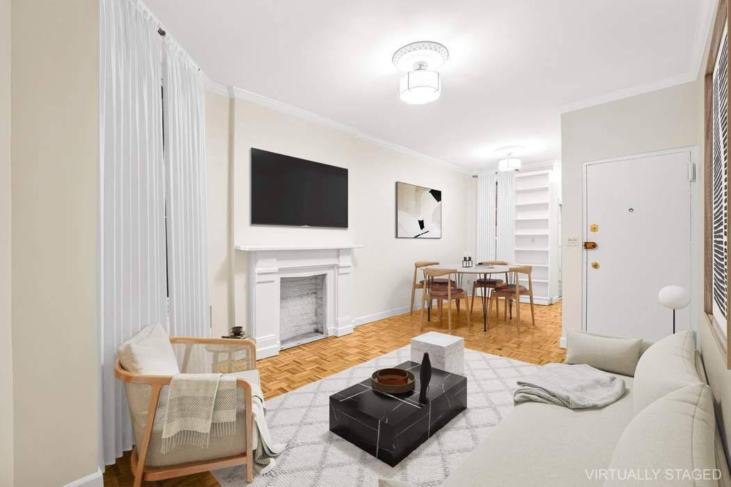 Welcome to Apartment 1W at 350 West 48th Street a well appointed, character rich one bedroom and one bathroom located in the heart of Hell s Kitchen.