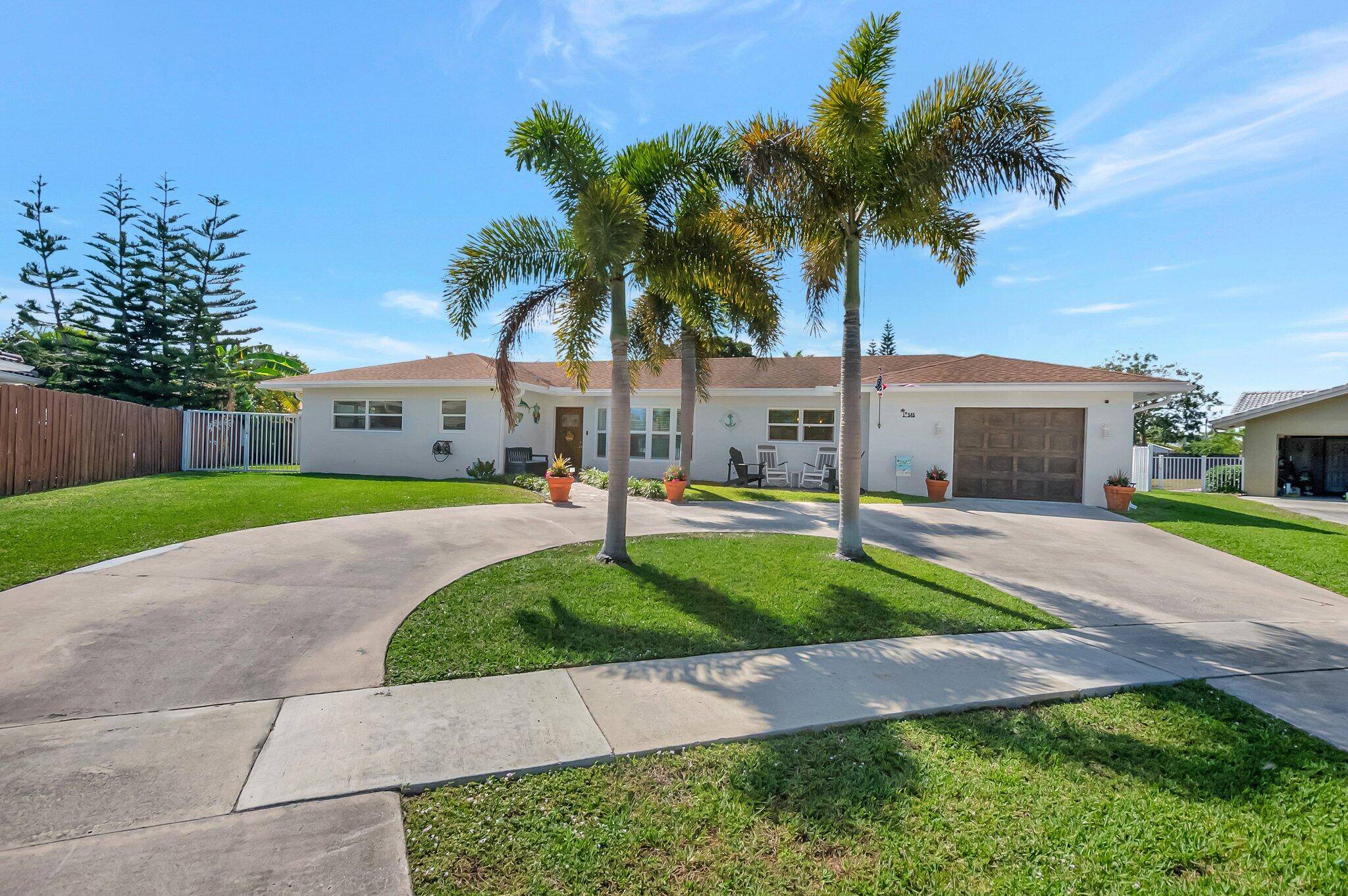 AMAZINGLY RENOVATED EAST BOCA RATON SINGLE FAMILY HOME BRAND NEW ROOF 2025 PRESTIGIOUS ADDISON MIZNER SCHOOL DISTRICT NO HOA Pristine Condition Bright Open Floor Plan LED Recessed Lighting Freshly Painted ...