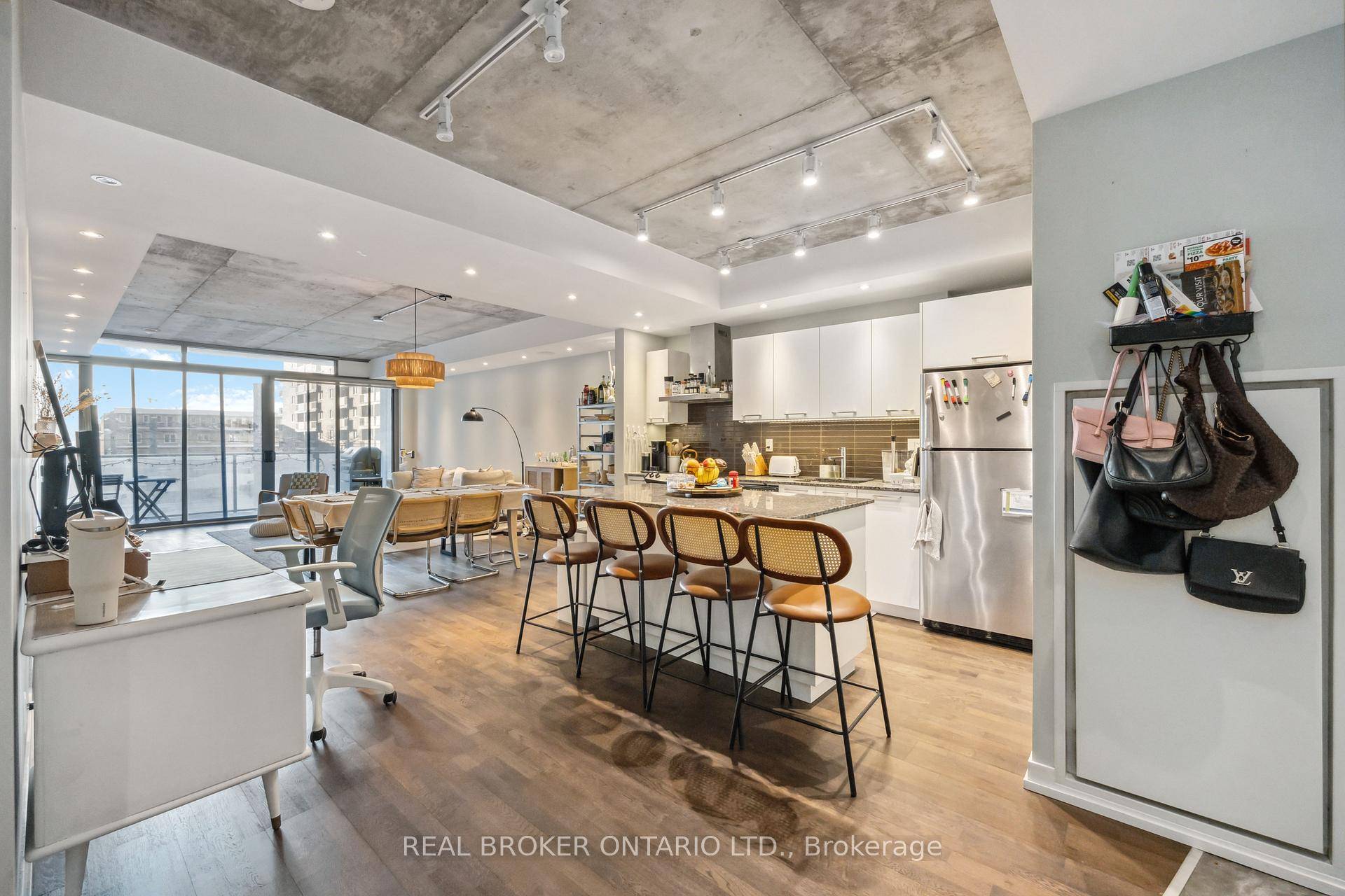They don't build lofts like this anymore !