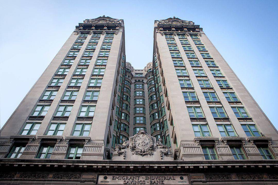 Immediate OcupancyOver 95 SOLD Introducing 49 Chambers where TriBeCa meets the New Downtown.