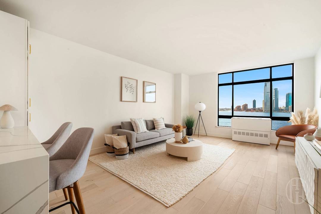 This BRAND NEW oversized 1 bed, 1.