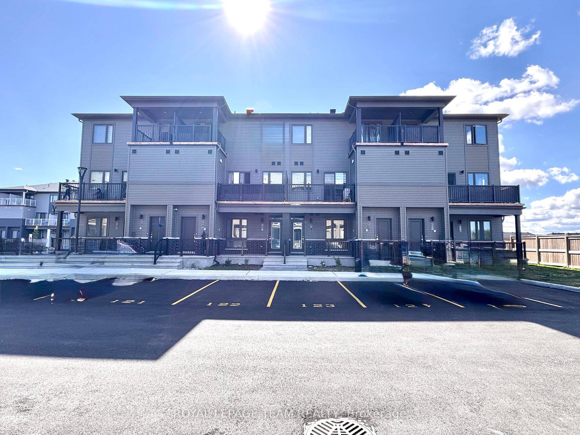 Fully upgraded stacked townhouse located in the heart of Barrhaven !