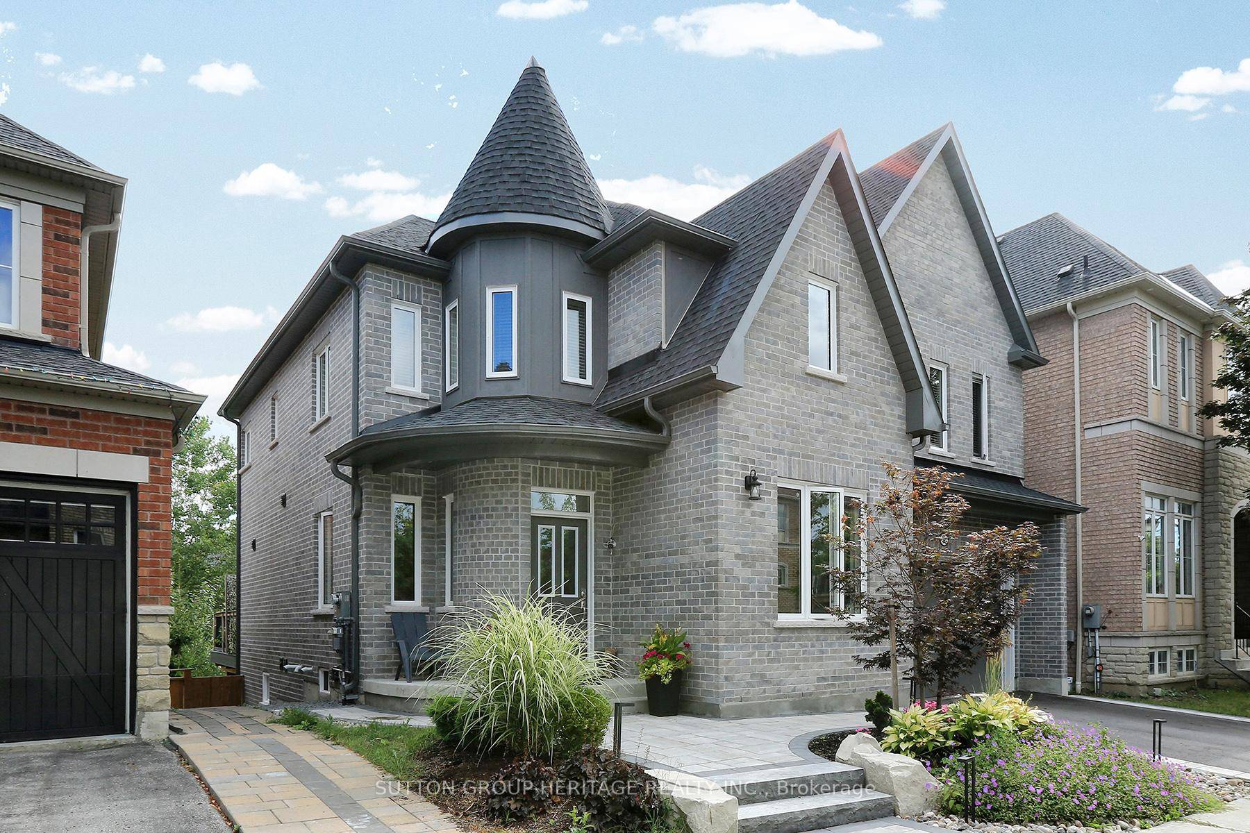 Exquisite 2023 Marshall Homes Built Luxury Residence Backing Onto Ravine.