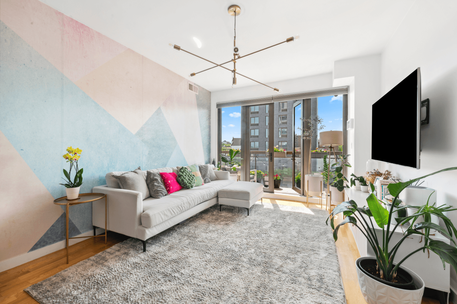 Park Slope Views. Private Outdoor Space.