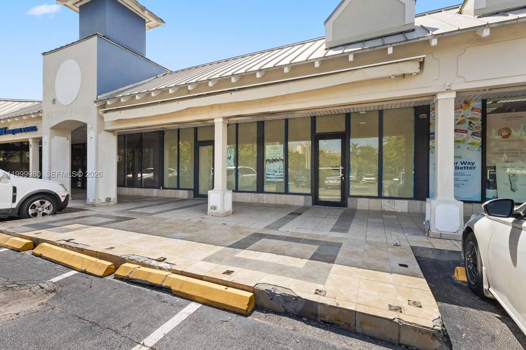Located in a well established, high traffic strip center in the heart of Key Biscayne.
