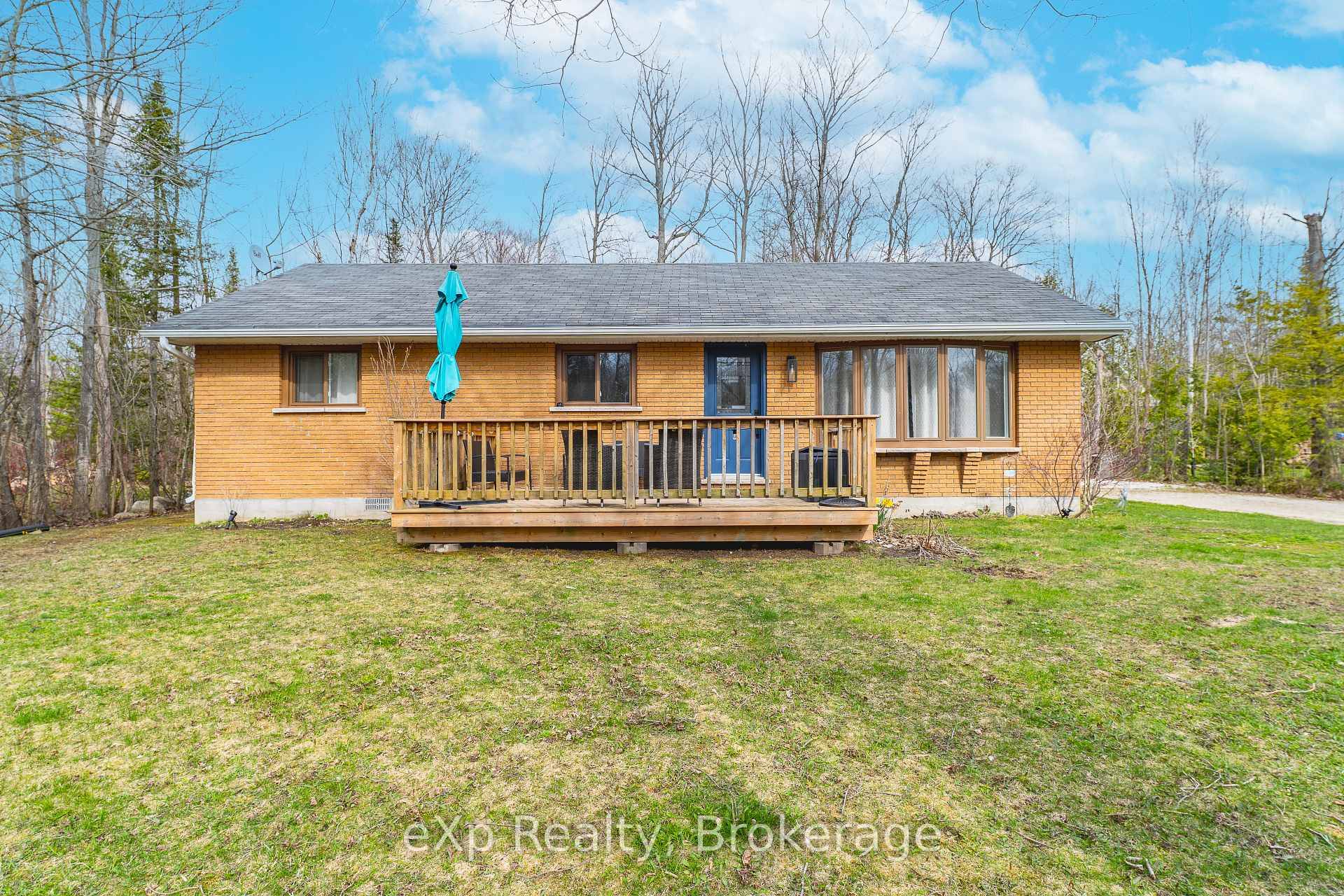 Nestled in a prime location just a short walk from the beautiful shores of Sauble Beach and the charming downtown shops, this well maintained 3 bedroom, 2 bathroom brick bungalow ...