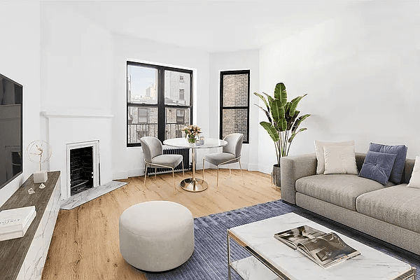 Brooklyn Heights 2 Bedroom with Modern Renovation and In Unit Laundry Apartment 3R at 109 Montague Street is a smartly designed 2 bedroom, 1 bathroom apartment that has just undergone ...
