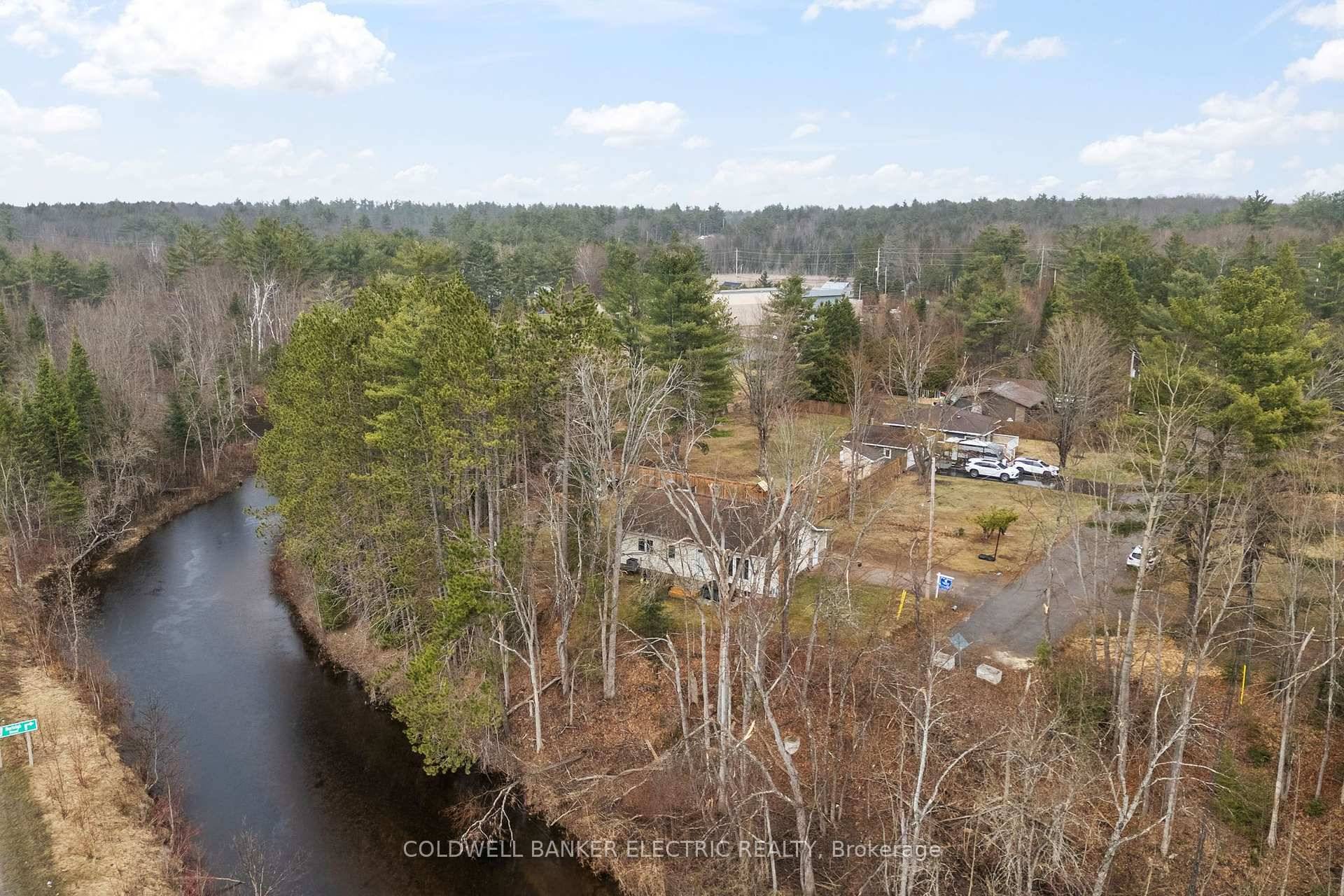 Embrace the Apsley lifestyle in this delightful bungalow, where the gentle melody of Eels Creek can be enjoyed as you unwind and imagine soaking in a hot tub with this ...