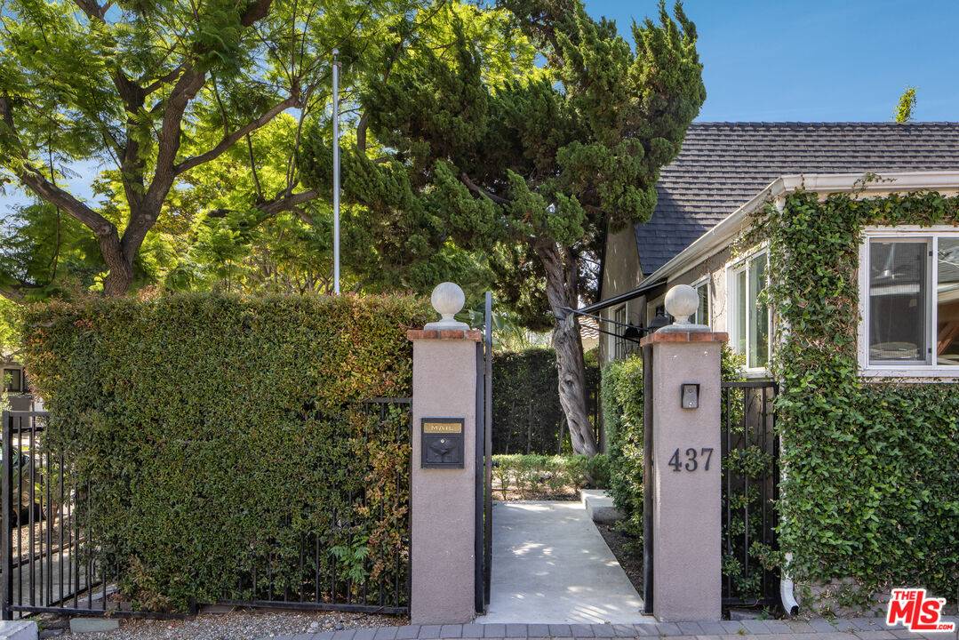 437 Norwich Dr 2BR Beverly Grove La