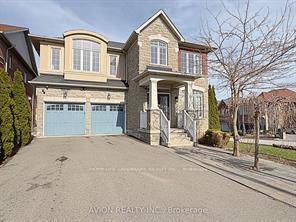 Over 1500 sq ft Above Ground Lower Level Apt of a detached house in prestigious Patterson Neighbourhood.
