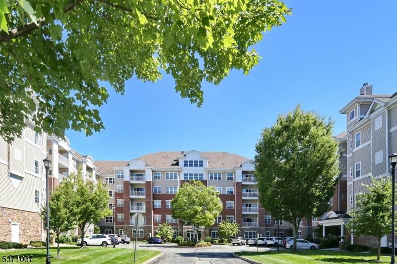 Wonderful 1768 SF 3rd floor Colfax unit in Wanaque Reserve, a Del Webb active adult 55 community, is back on the market with a brand new HVAC system.