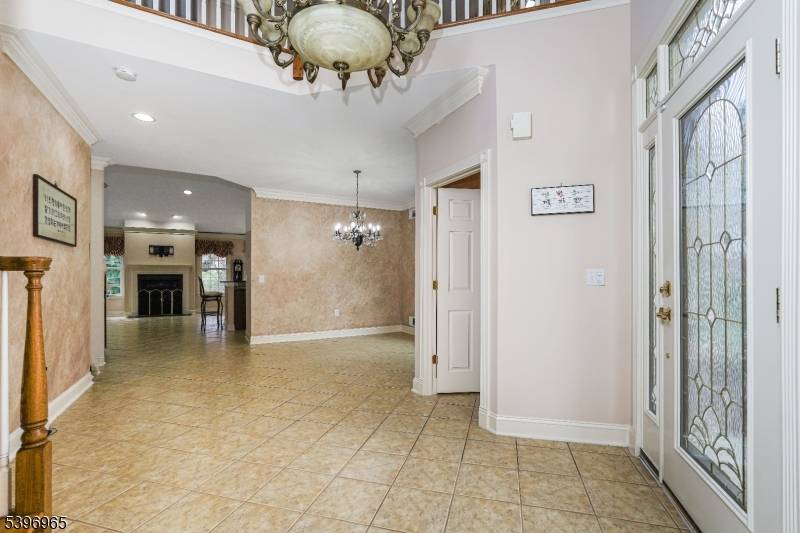 Beautiful, Elegant, and Spacious !