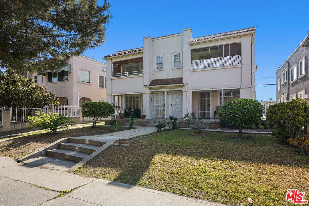 763 N Heliotrope Dr 4BR La