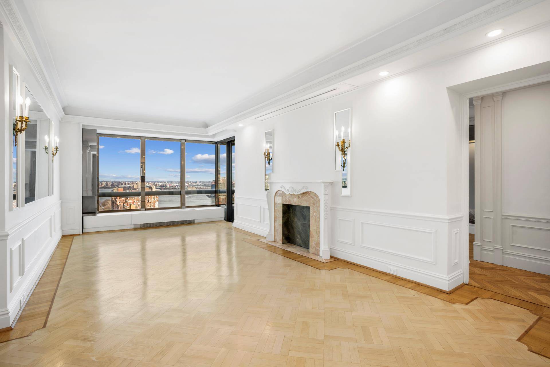 Brand new high floor large two bedroom two bathroom on the river.