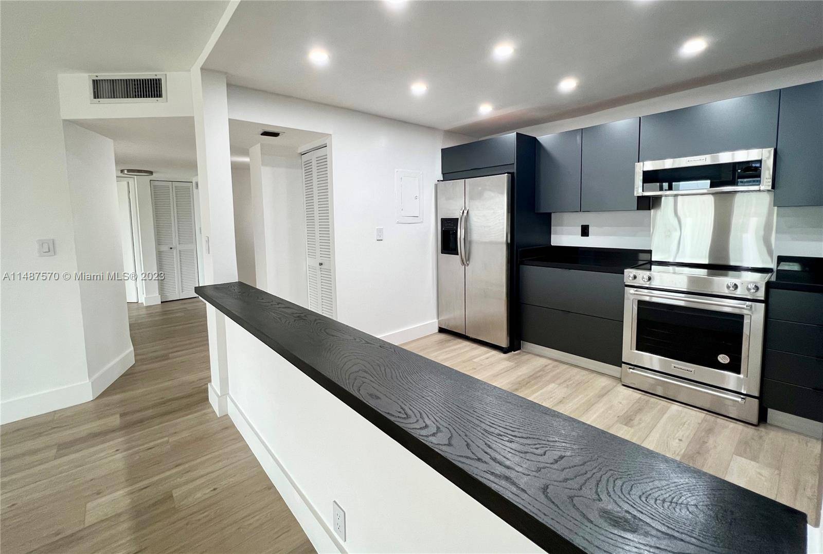 Tastefully renovated spacious 2 2 unit at Brickell Place.