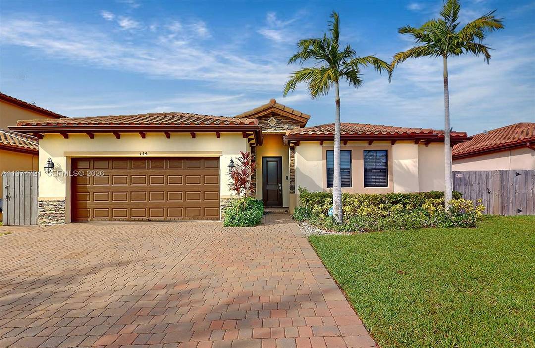 Seller Motivated ! Take advantage Now with a 15, 000 seller's contribution in the beautiful Portovita community in Homestead.